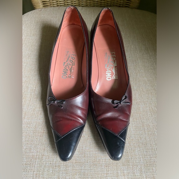 Vintage Salvatore Ferragamo leather kitten heels-size 7B - Picture 2 of 11